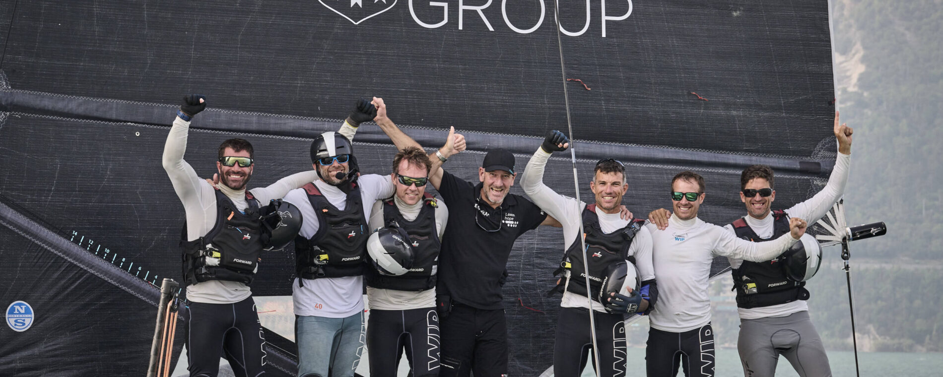 L'équipe Realteam Sailing remporte tous les événements de la saison pour être couronnée championne TF35 2023