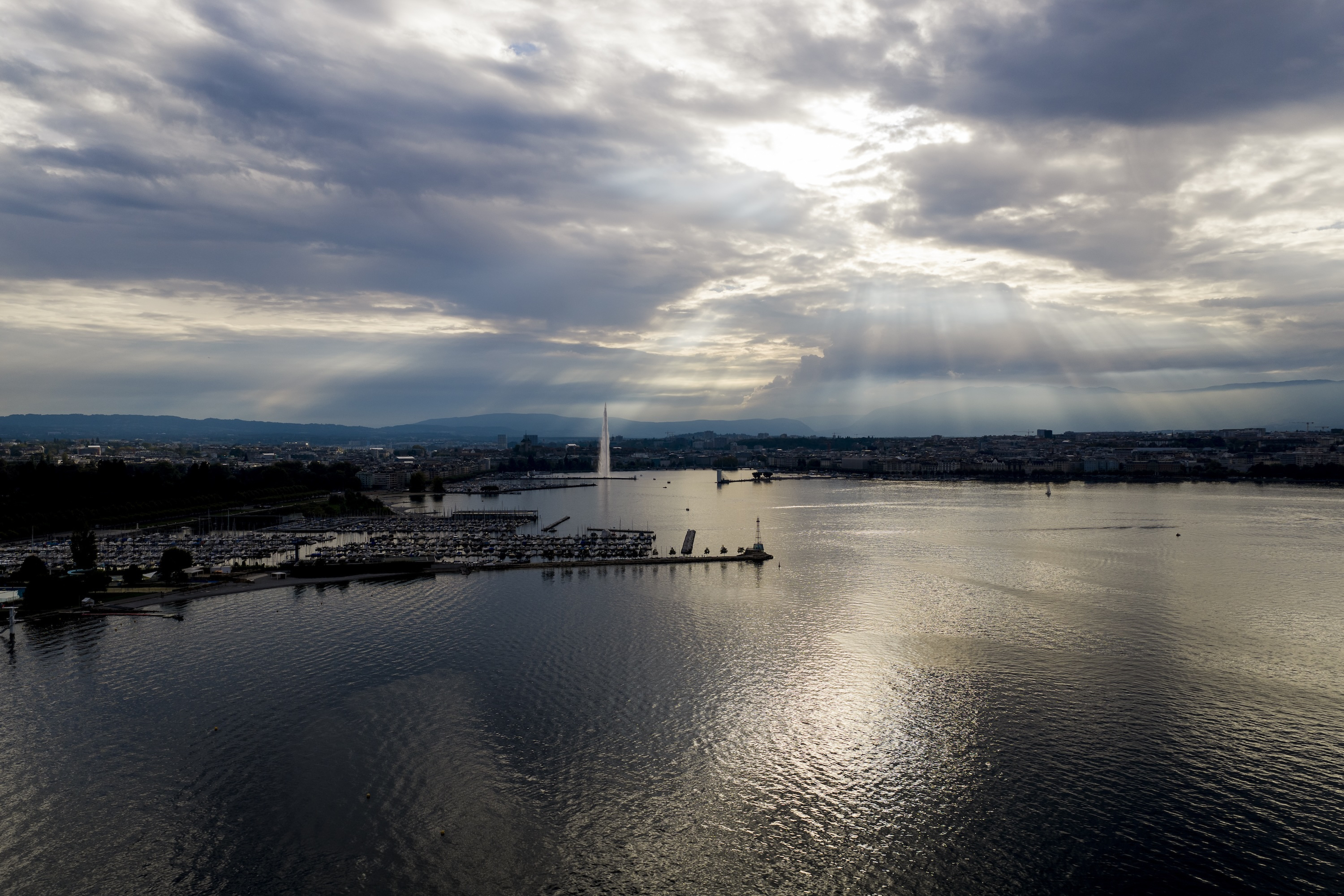 No wind, no racing on day 2 of the TF35 Geneva Grand Prix