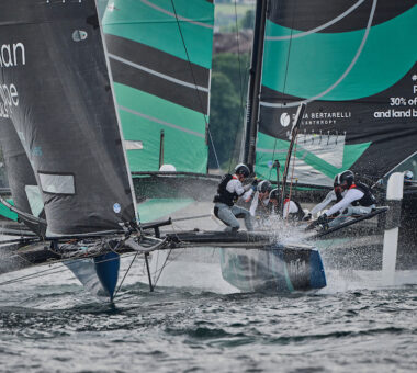 New team Sails of Change 8 tied at the top with Realteam Sailing